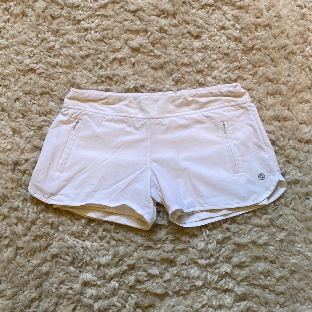 Lija white medium shorts